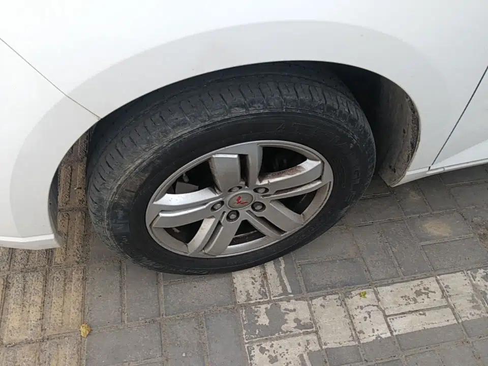 Wuling Zhengcheng 2021 1.5T Manual Luxury Version — миниатюра 8