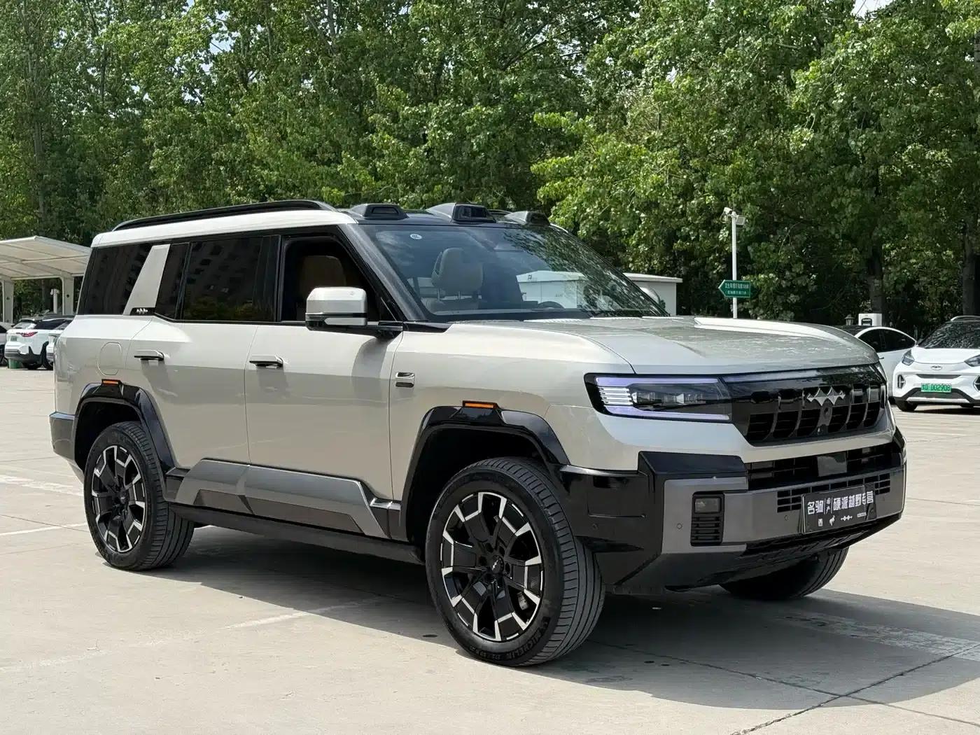 Leopard 8 2025 Smart & Brave Flagship Edition 7-Seater — миниатюра 3