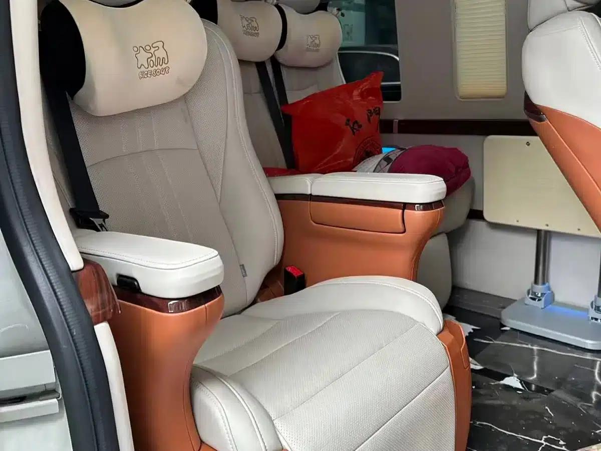 2022 HIACE 3.5L Middle East Edition — миниатюра 3