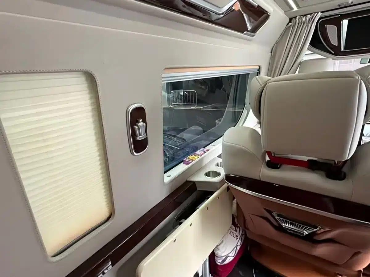 2022 HIACE 3.5L Middle East Edition — миниатюра 6