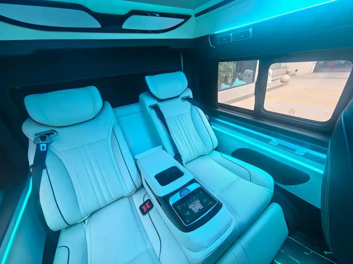 2022 HIACE 3.5L Middle East Edition — миниатюра 7