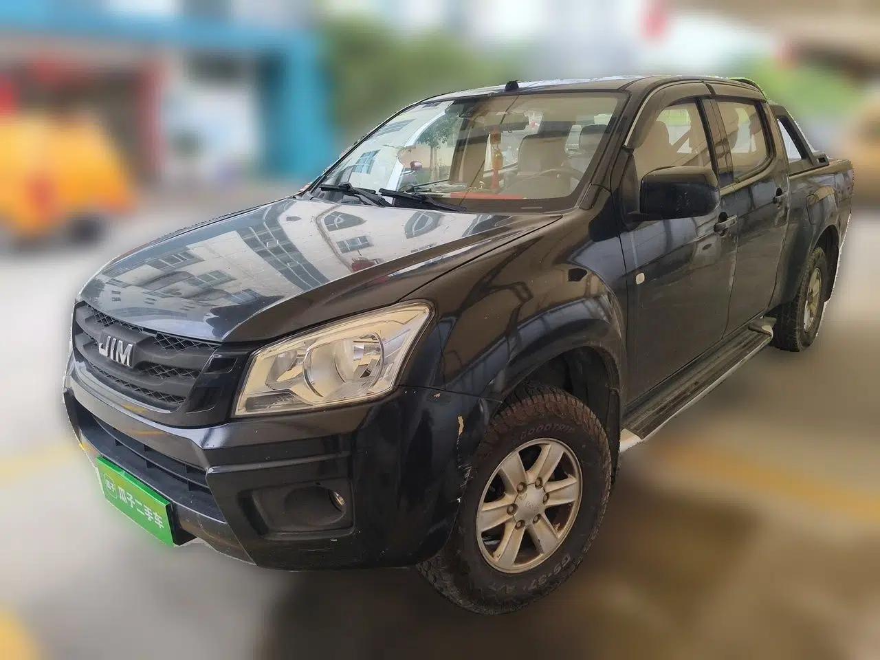 Isuzu JLM 2018 2.5T Four-Wheel Drive Diesel Luxury Version with Extended Cargo Bed JE4D25Q5A — миниатюра 1