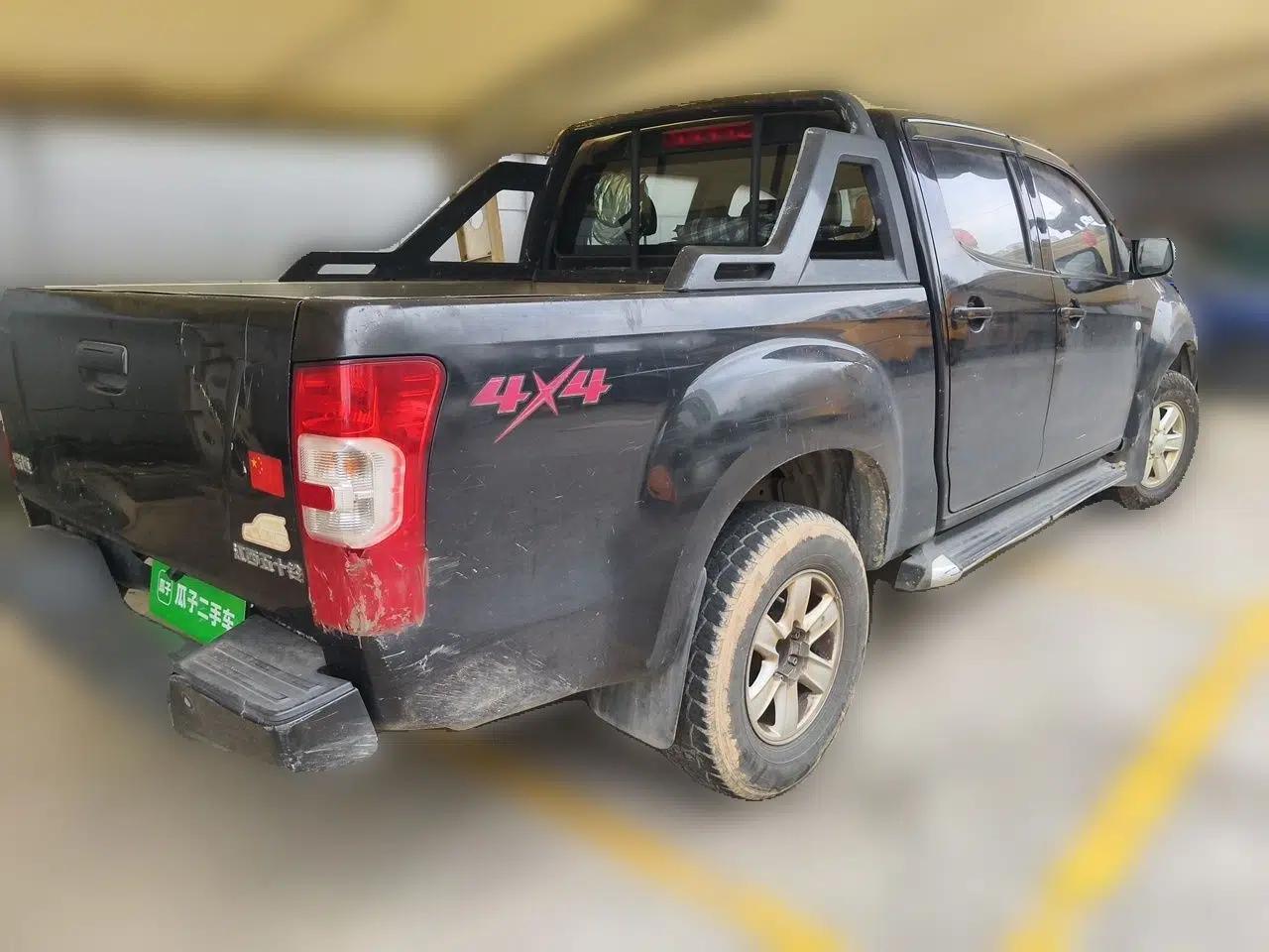 Isuzu JLM 2018 2.5T Four-Wheel Drive Diesel Luxury Version with Extended Cargo Bed JE4D25Q5A — миниатюра 6