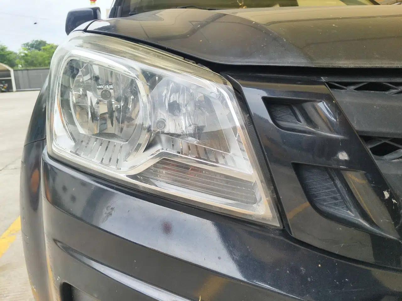 Isuzu JLM 2018 2.5T Four-Wheel Drive Diesel Luxury Version with Extended Cargo Bed JE4D25Q5A — миниатюра 7