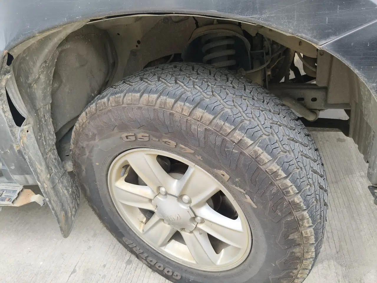 Isuzu JLM 2018 2.5T Four-Wheel Drive Diesel Luxury Version with Extended Cargo Bed JE4D25Q5A — миниатюра 8