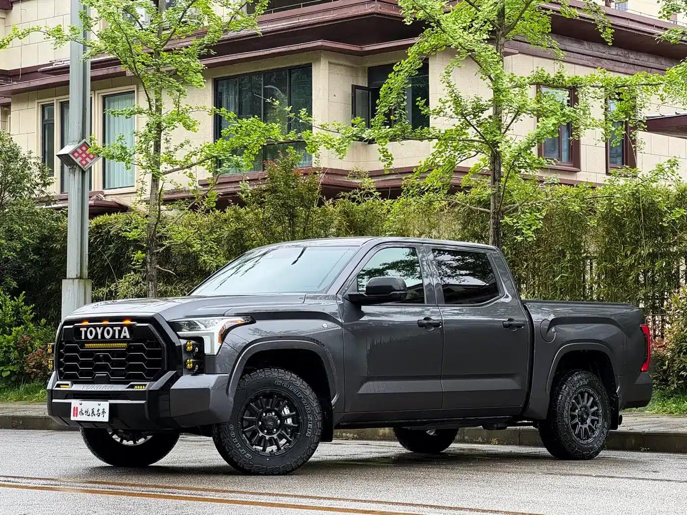 2024 Tundra 3.5T US Spec — миниатюра 1