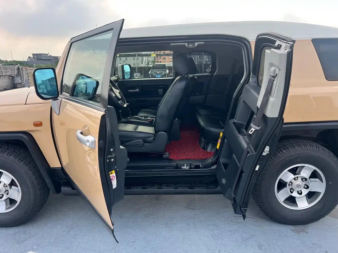 2007 FJ Cruiser 4.0L — миниатюра 13