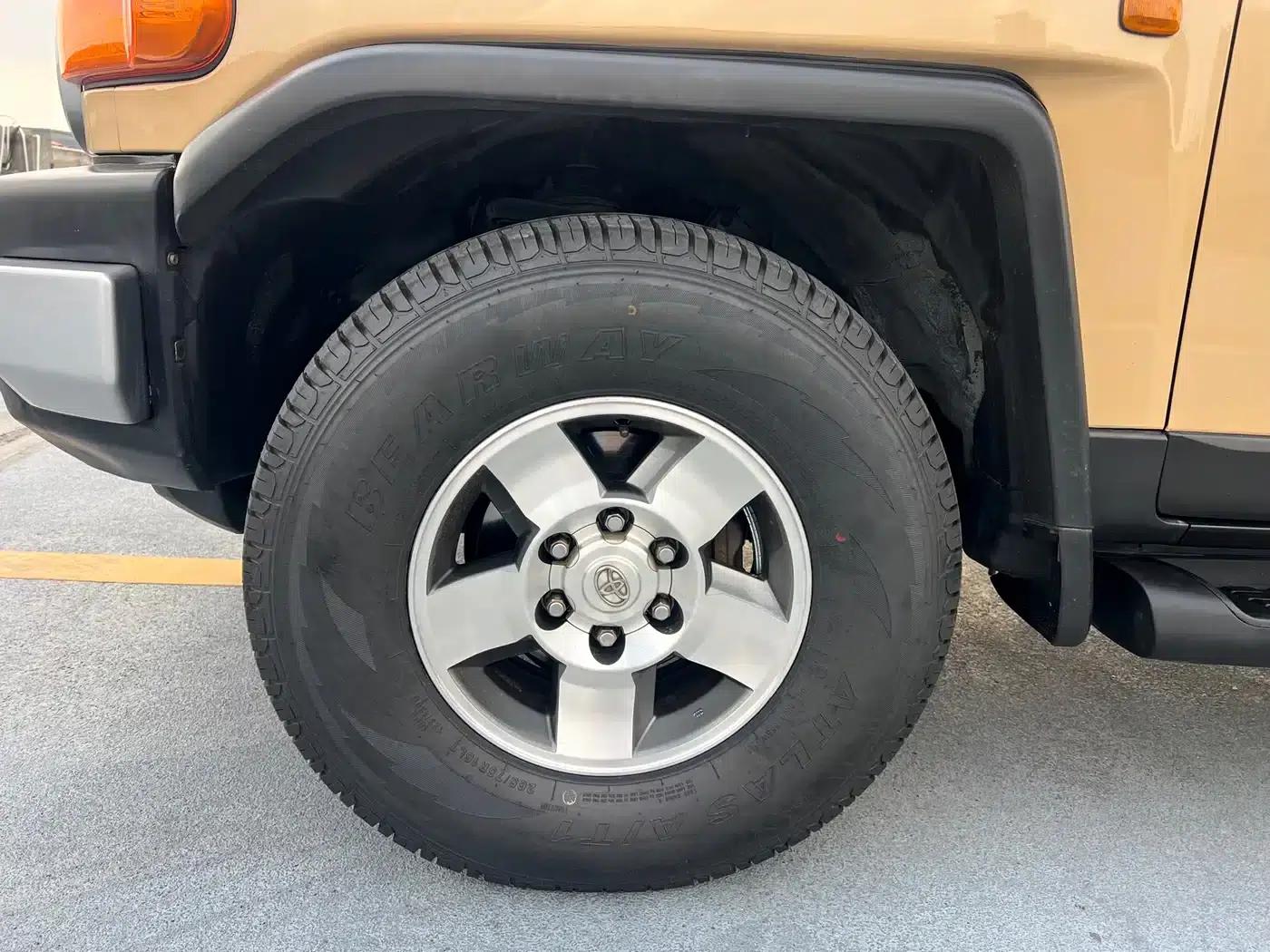 2007 FJ Cruiser 4.0L — миниатюра 15
