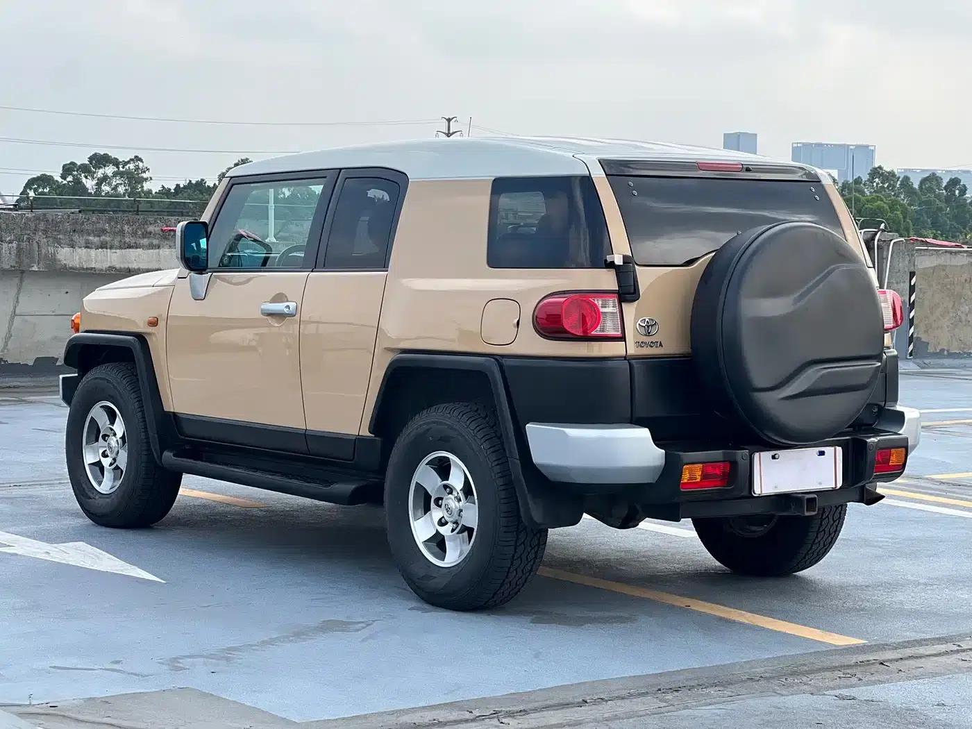 2007 FJ Cruiser 4.0L — миниатюра 3