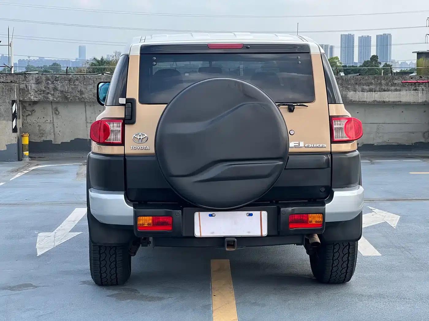 2007 FJ Cruiser 4.0L — миниатюра 6