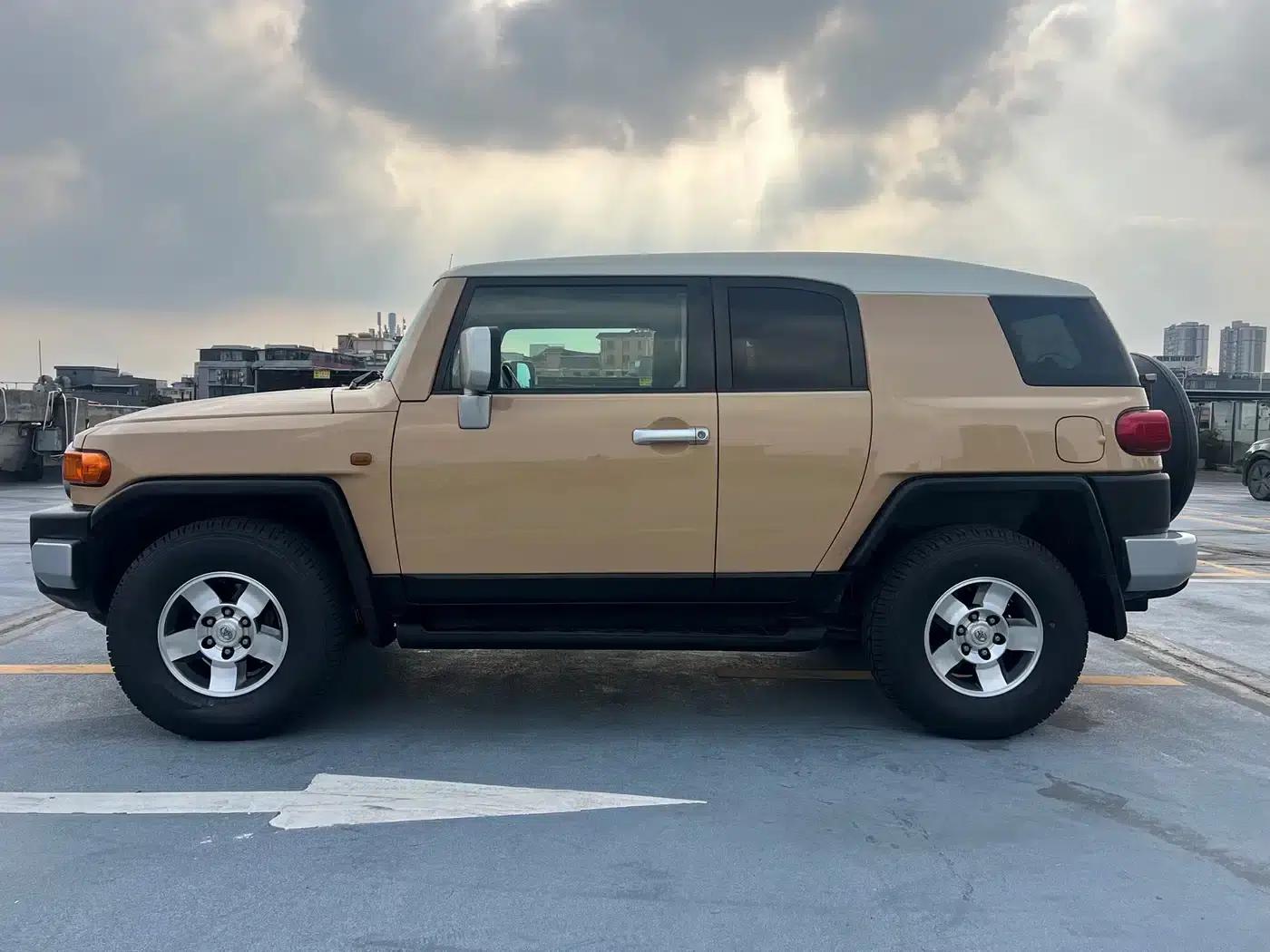 2007 FJ Cruiser 4.0L — миниатюра 8