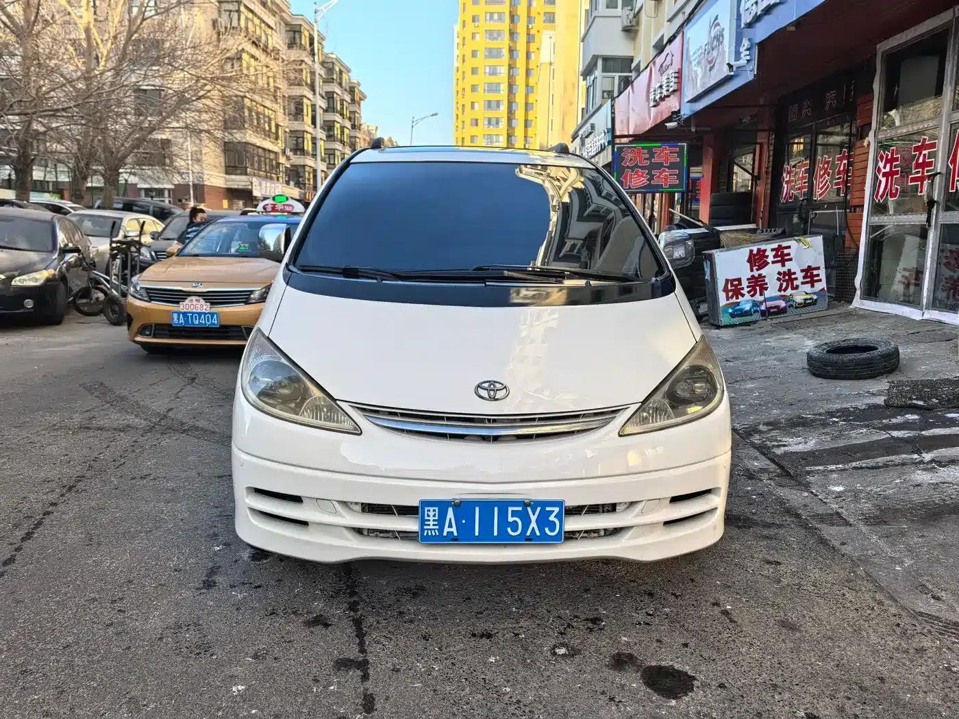 2003 Previa 2.4L Automatic DX — миниатюра 4