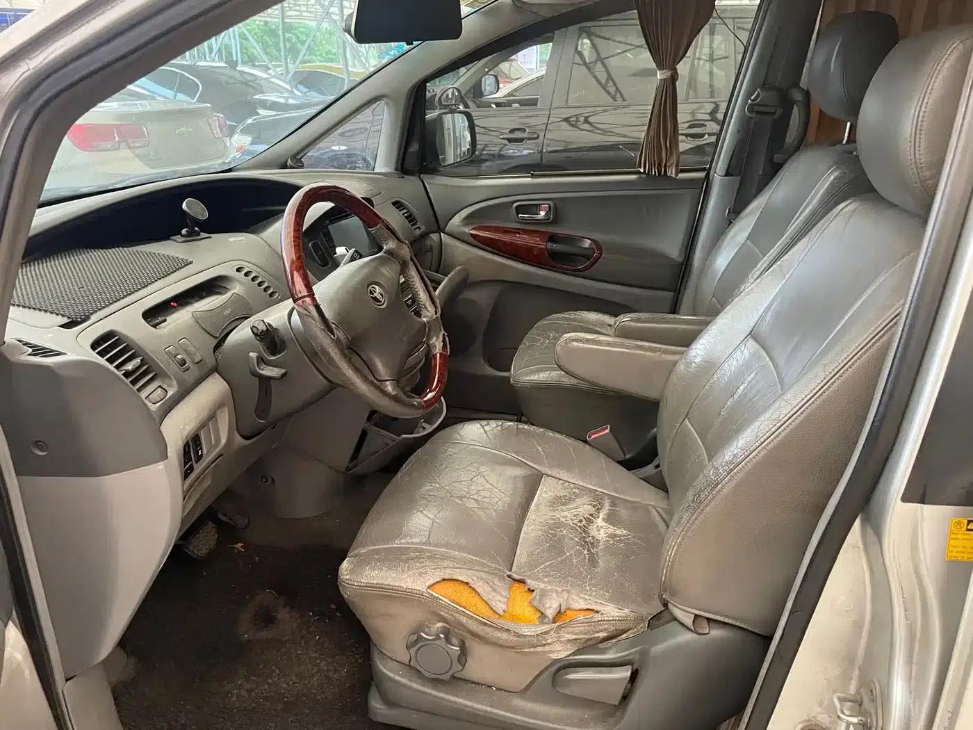 2002 Previa 2.4L Automatic DX — миниатюра 3