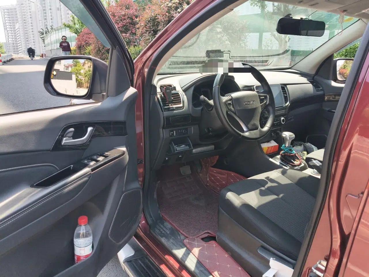 Isuzu D-MAX 2019 3.0T Four-Wheel Drive Automatic Elite Version 4JJ1-TC HI — миниатюра 17