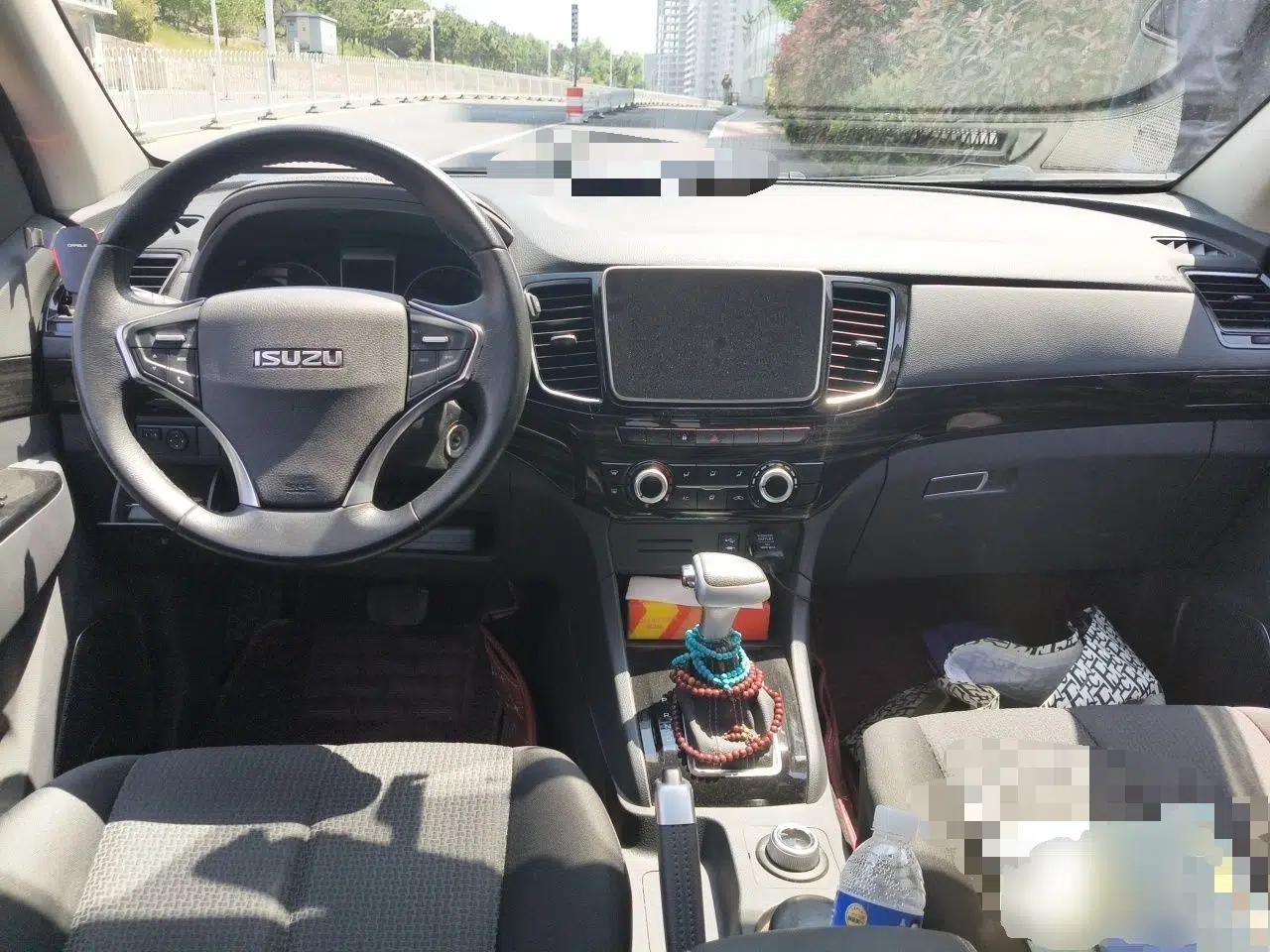 Isuzu D-MAX 2019 3.0T Four-Wheel Drive Automatic Elite Version 4JJ1-TC HI — миниатюра 10
