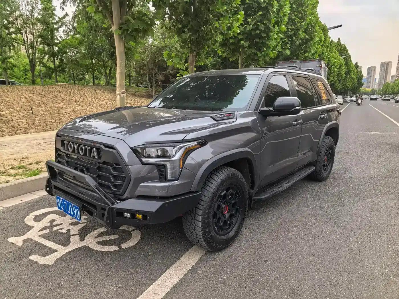 2024 Sequoia 4.7L Automatic — миниатюра 1