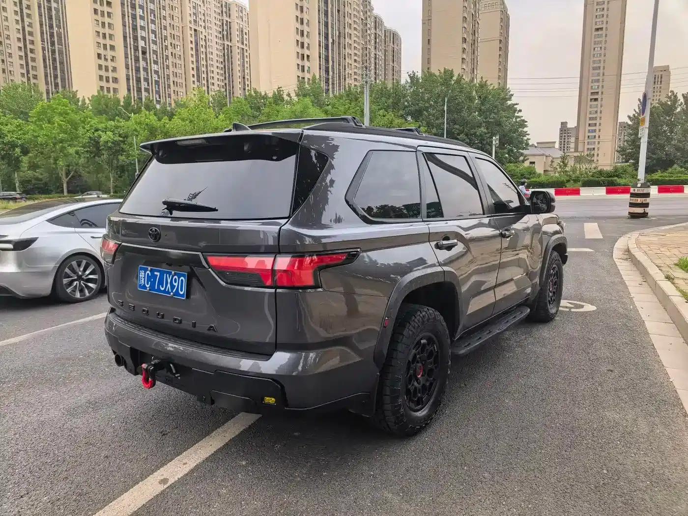 2024 Sequoia 4.7L Automatic — миниатюра 5