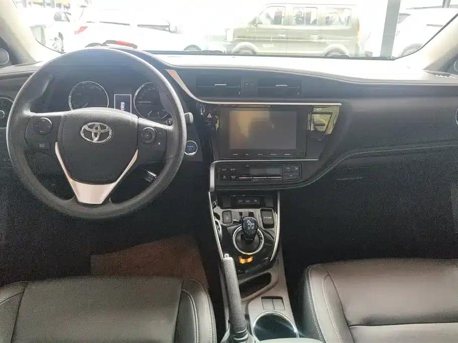 Corolla Hybrid E+ 2020 1.8L E-CVT Comfort Edition — миниатюра 12