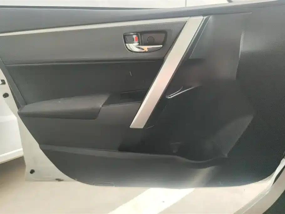 Corolla Hybrid E+ 2020 1.8L E-CVT Comfort Edition — миниатюра 7