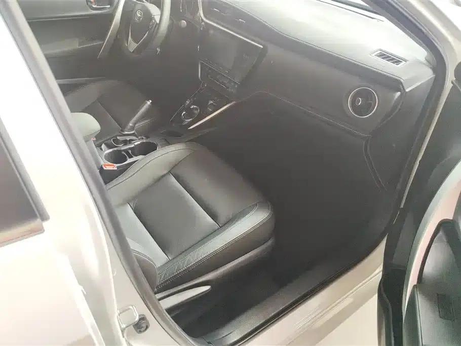 Corolla Hybrid E+ 2020 1.8L E-CVT Comfort Edition — миниатюра 8