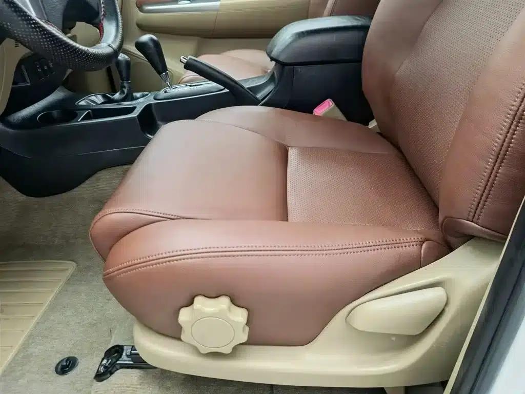 Fortuner 2014 2.7L Automatic — миниатюра 19