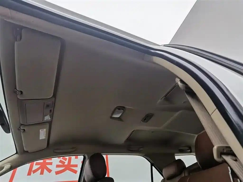 Fortuner 2014 2.7L Automatic — миниатюра 21