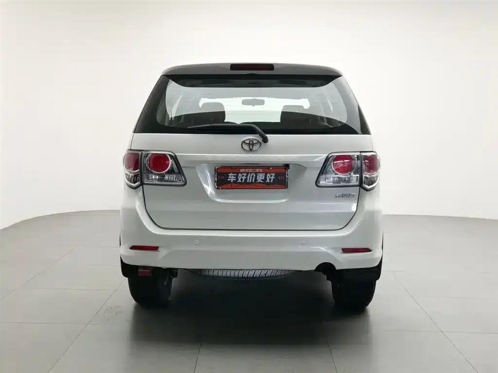 Fortuner 2014 2.7L Automatic — миниатюра 4