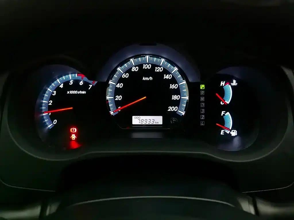 Fortuner 2014 2.7L Automatic — миниатюра 10