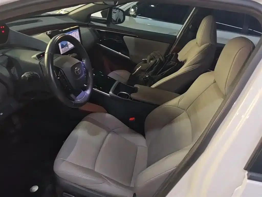 FAW Toyota bZ4X 2022 Two-Wheel Drive Long Range PRO Edition — миниатюра 15