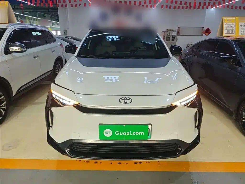FAW Toyota bZ4X 2022 Two-Wheel Drive Long Range PRO Edition — миниатюра 3