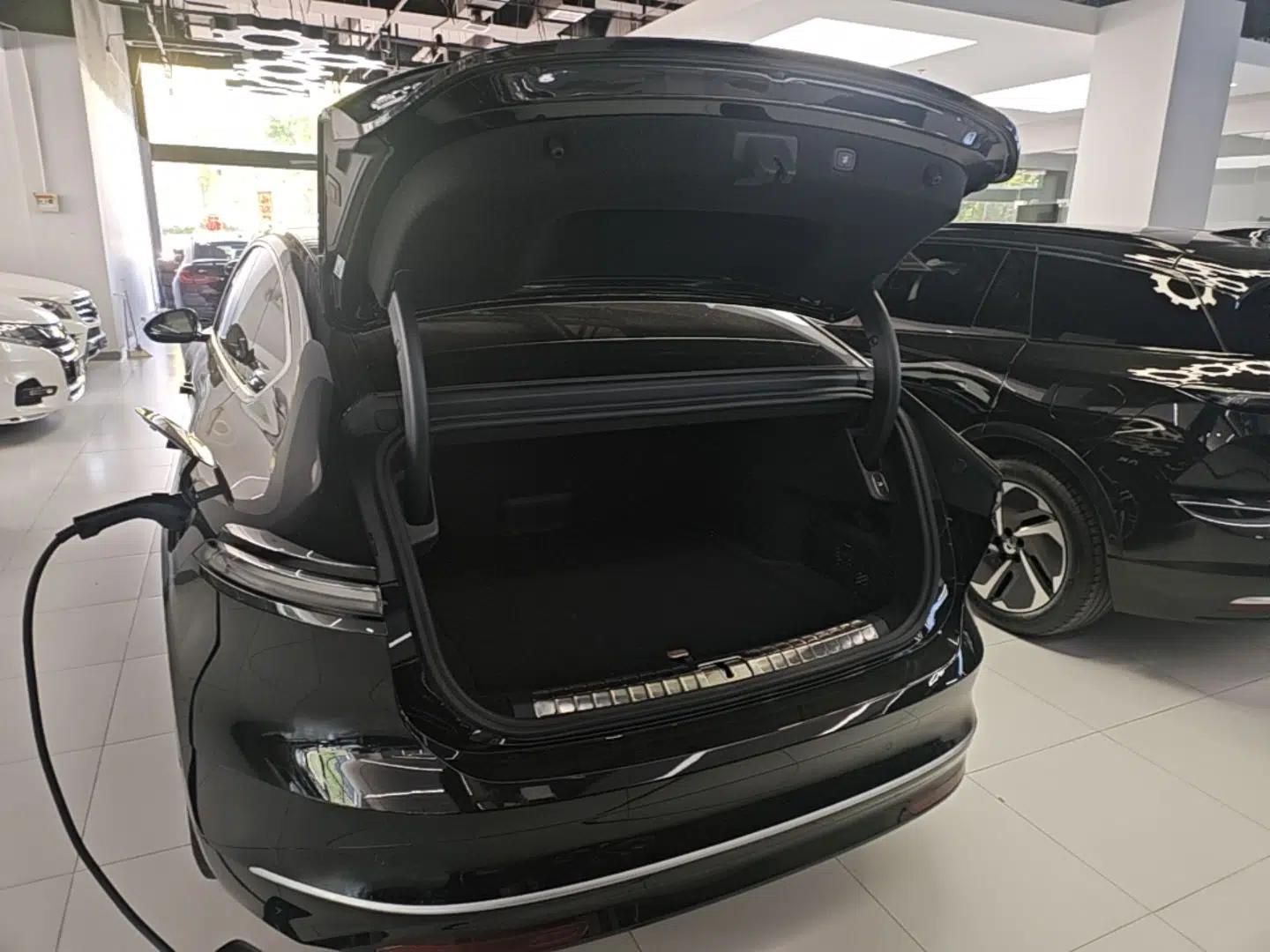 Nio ET9 2025 100 kWh — миниатюра 22