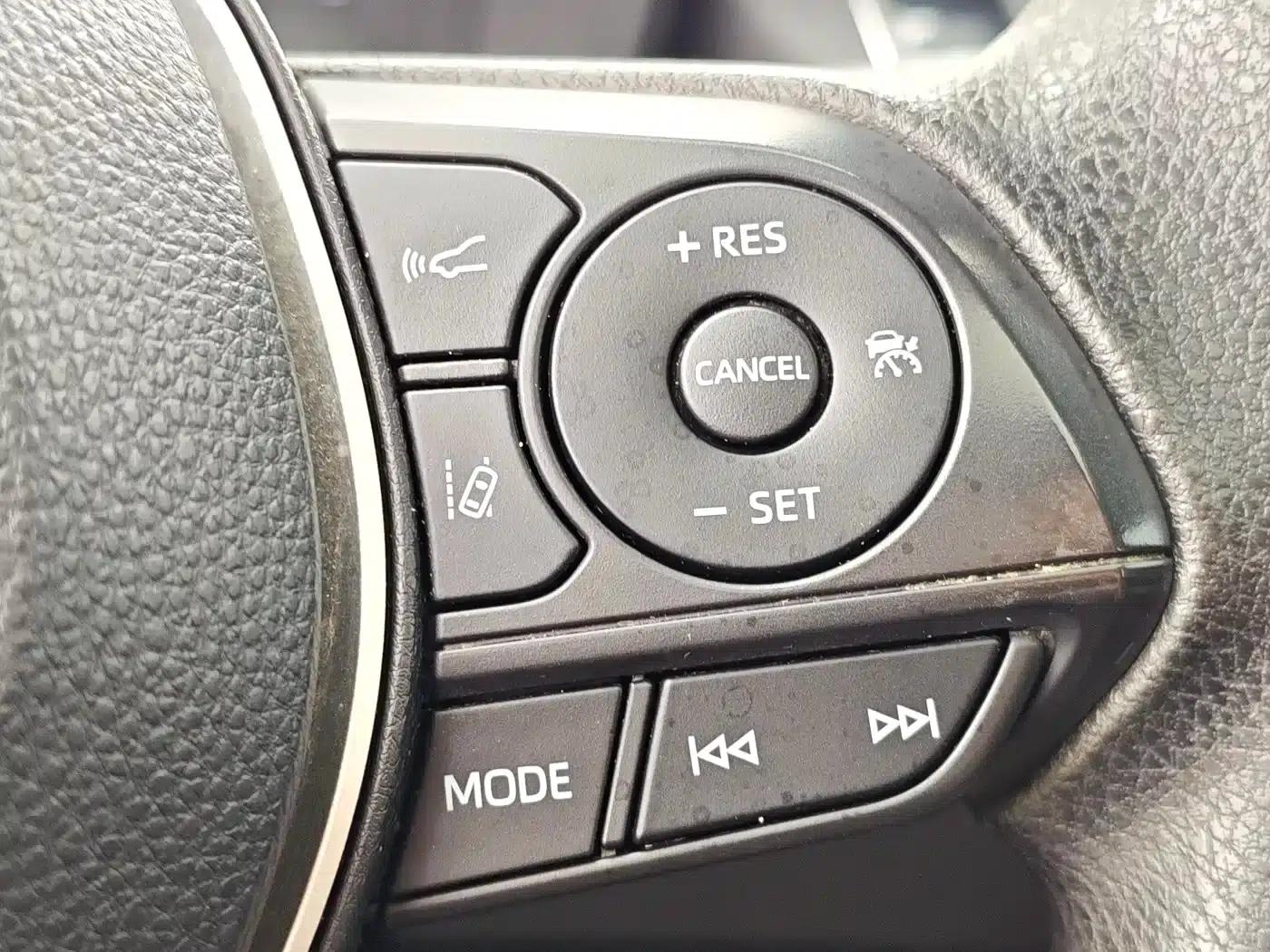 2021 Geely Lingshang 2.0L Luxury Edition — миниатюра 17