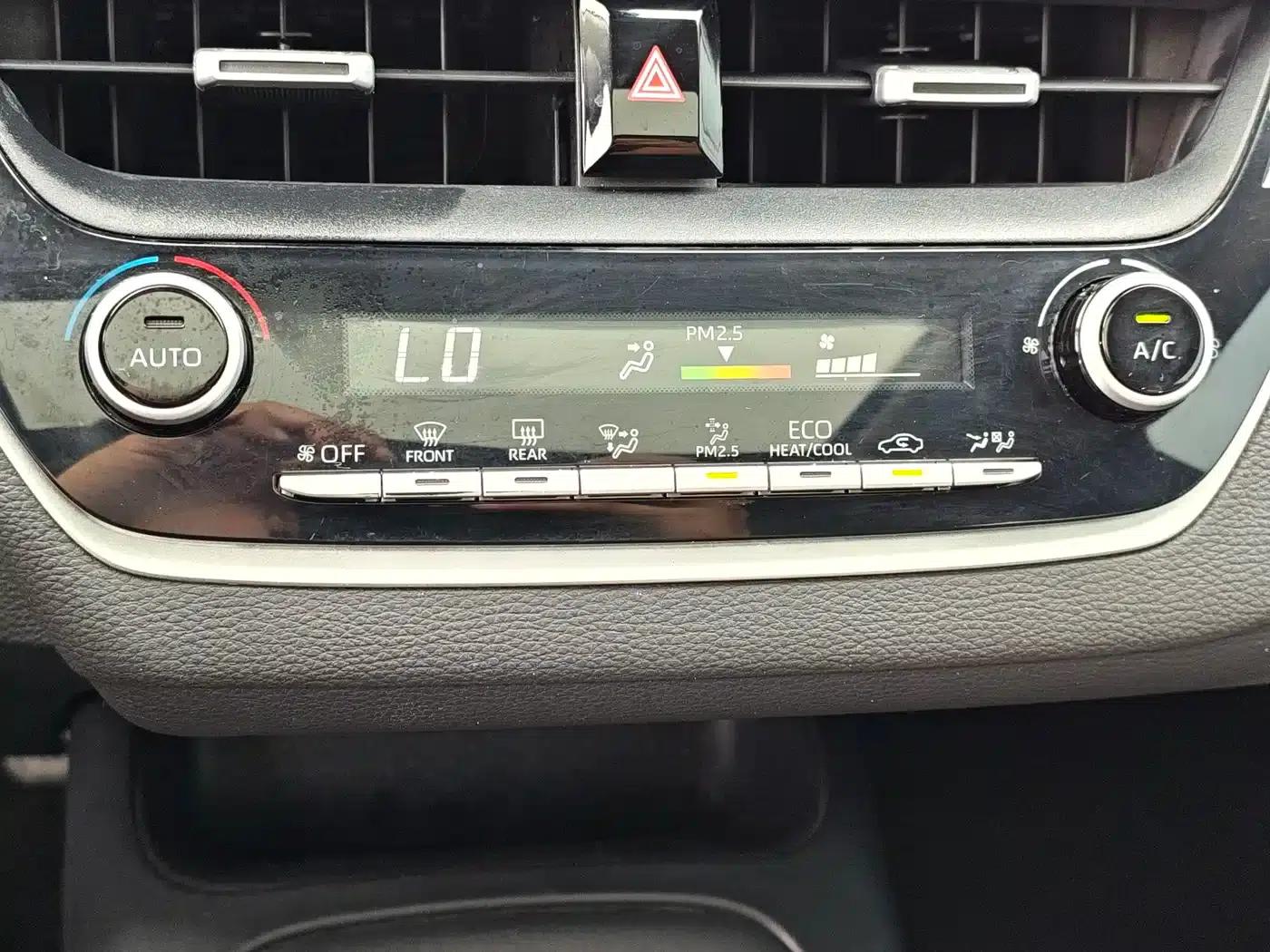 2021 Geely Lingshang 2.0L Luxury Edition — миниатюра 21