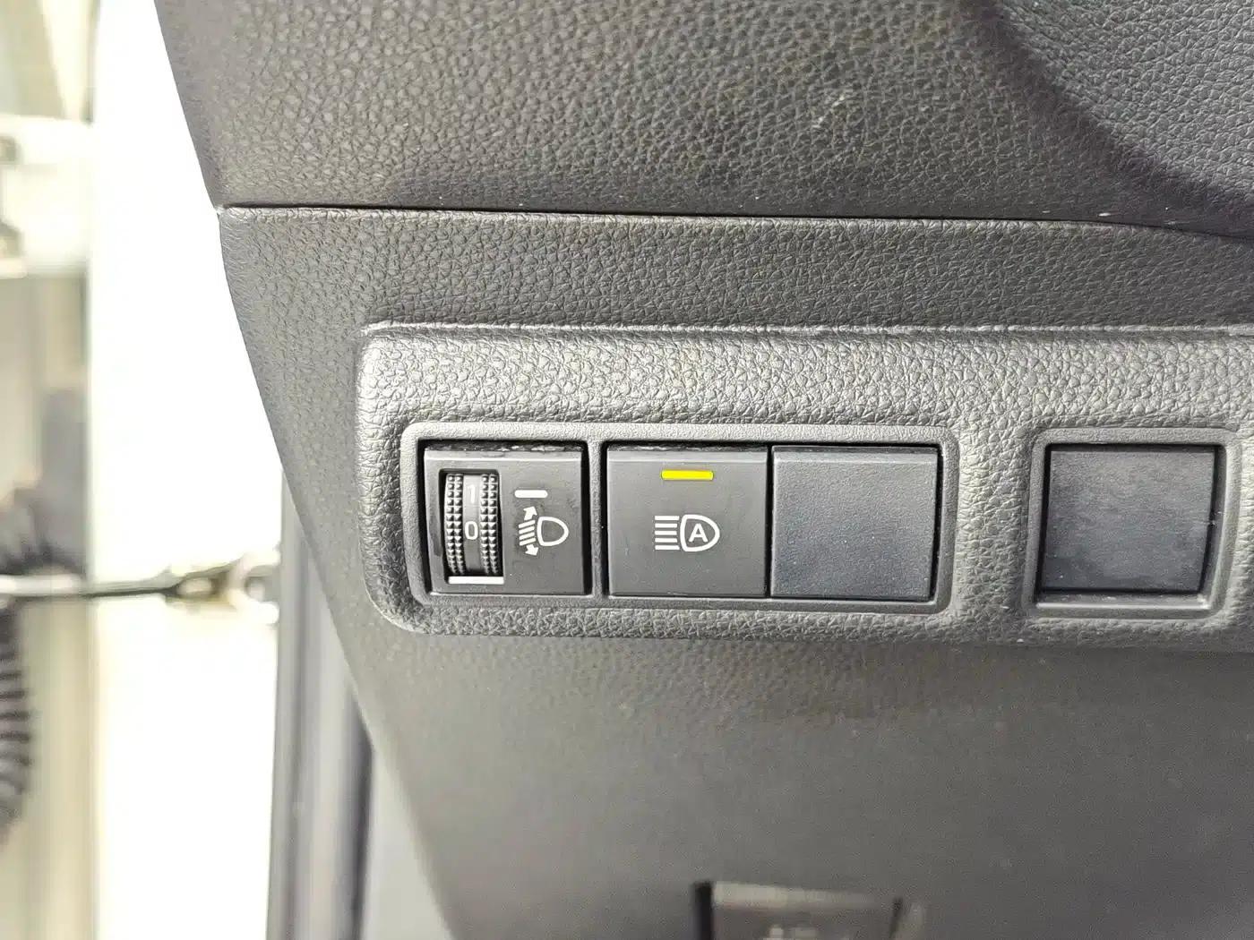 2021 Geely Lingshang 2.0L Luxury Edition — миниатюра 26
