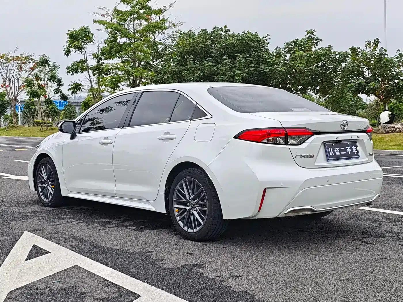 2021 Geely Lingshang 2.0L Luxury Edition — миниатюра 4