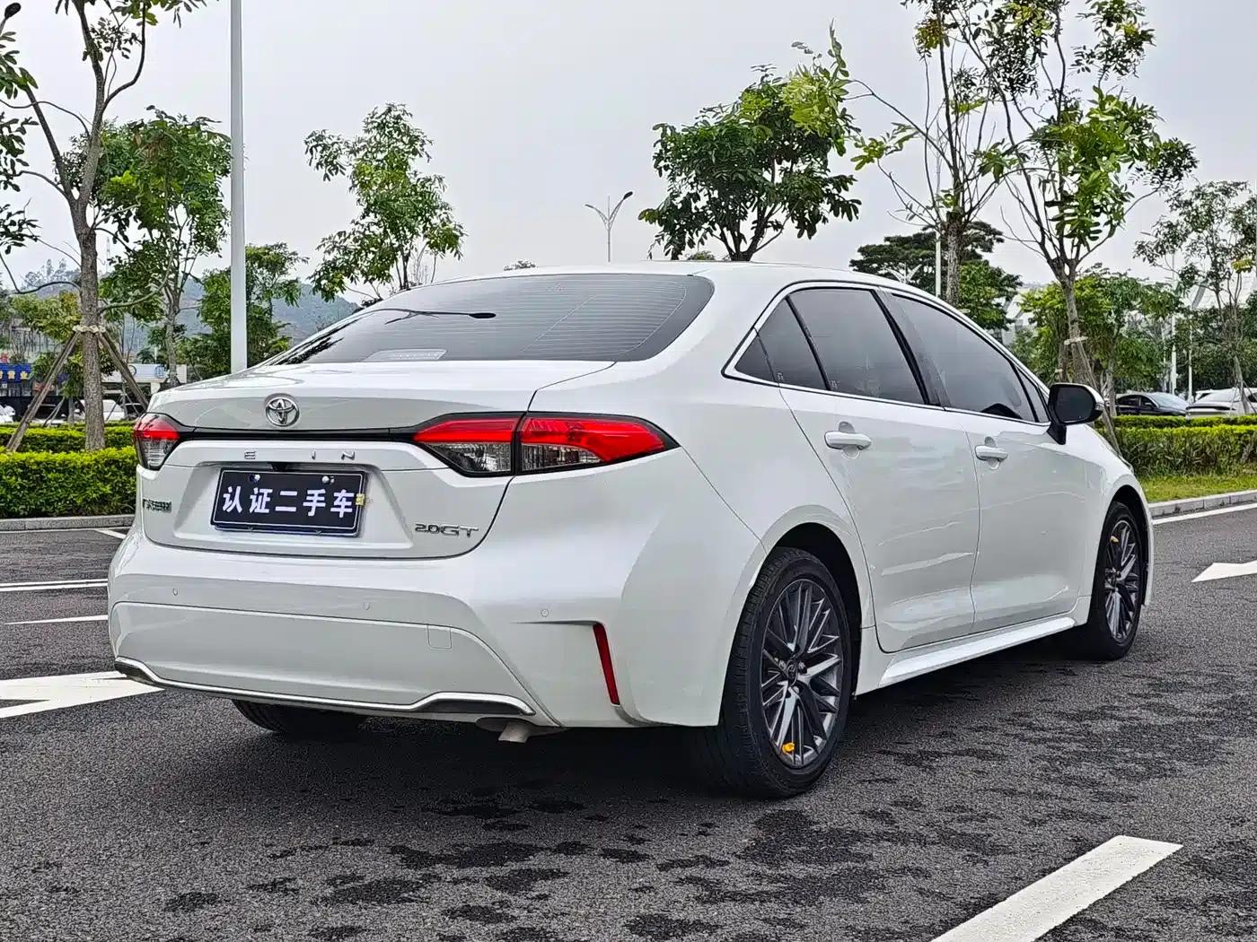 2021 Geely Lingshang 2.0L Luxury Edition — миниатюра 6