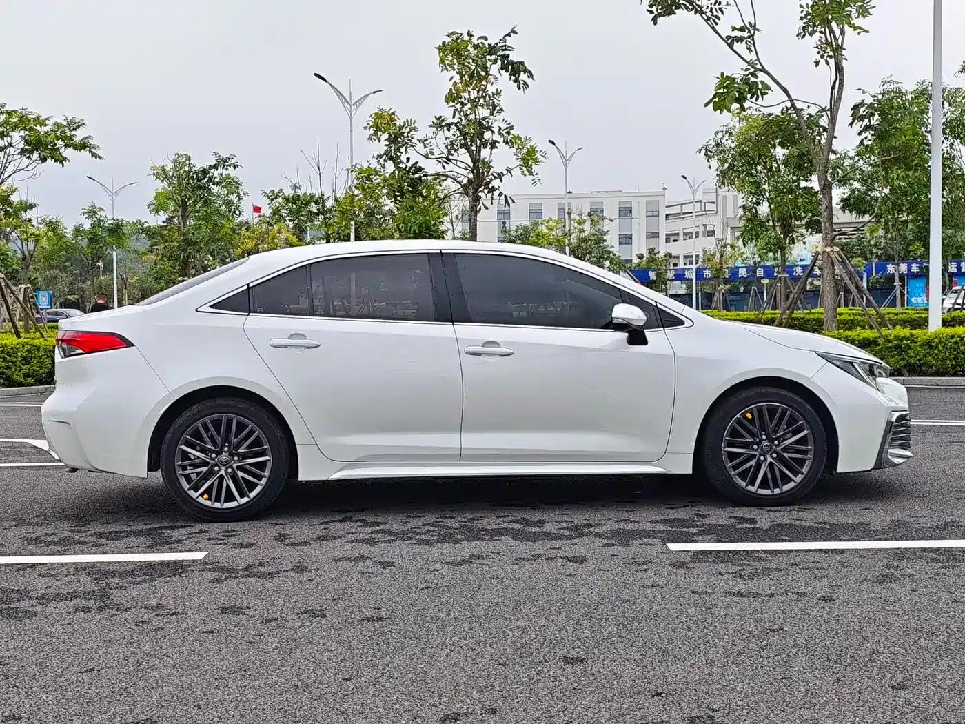 2021 Geely Lingshang 2.0L Luxury Edition — миниатюра 7