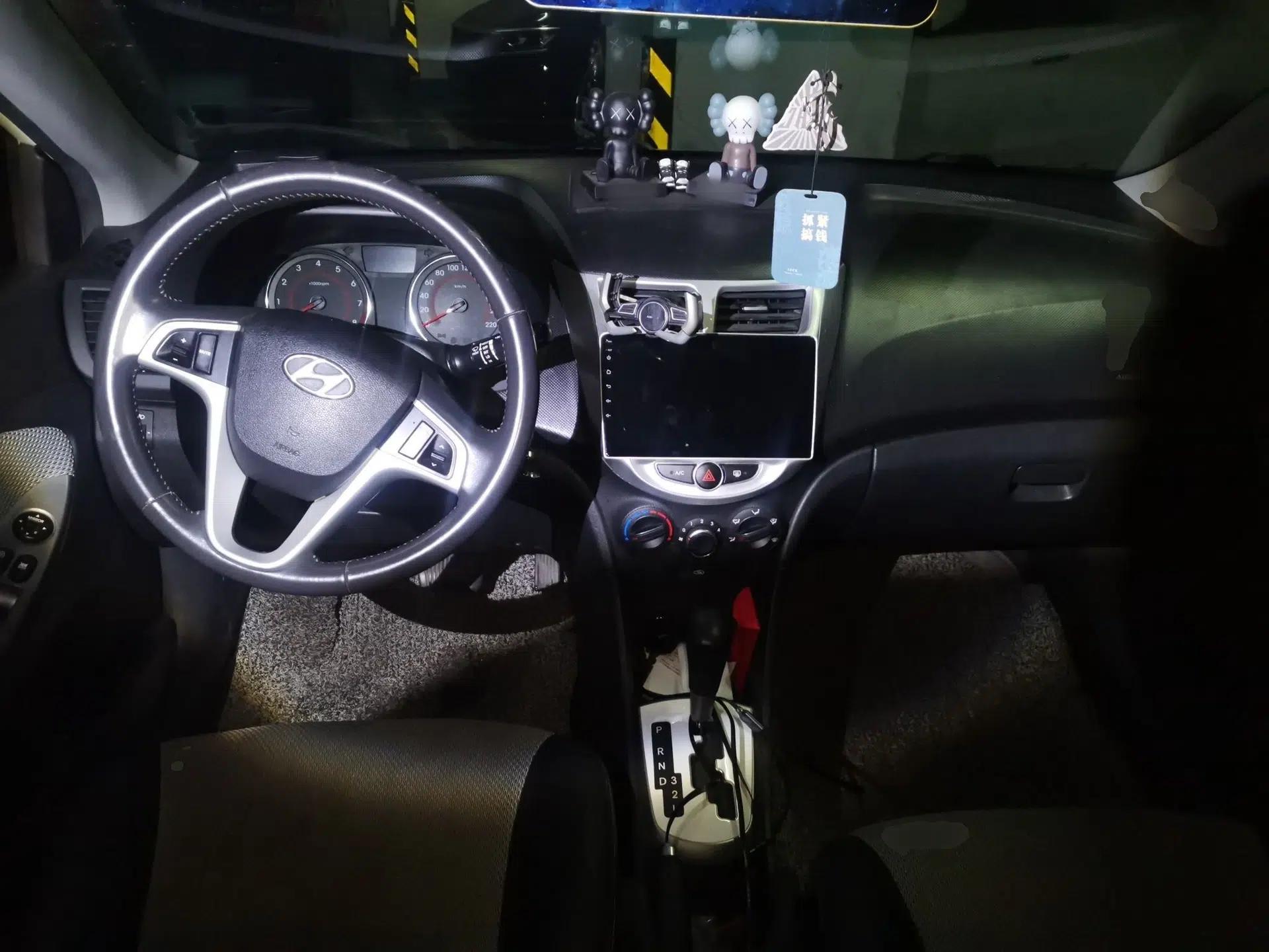 Hyundai Verna Ray 2014 1.4L Automatic GLX — миниатюра 10