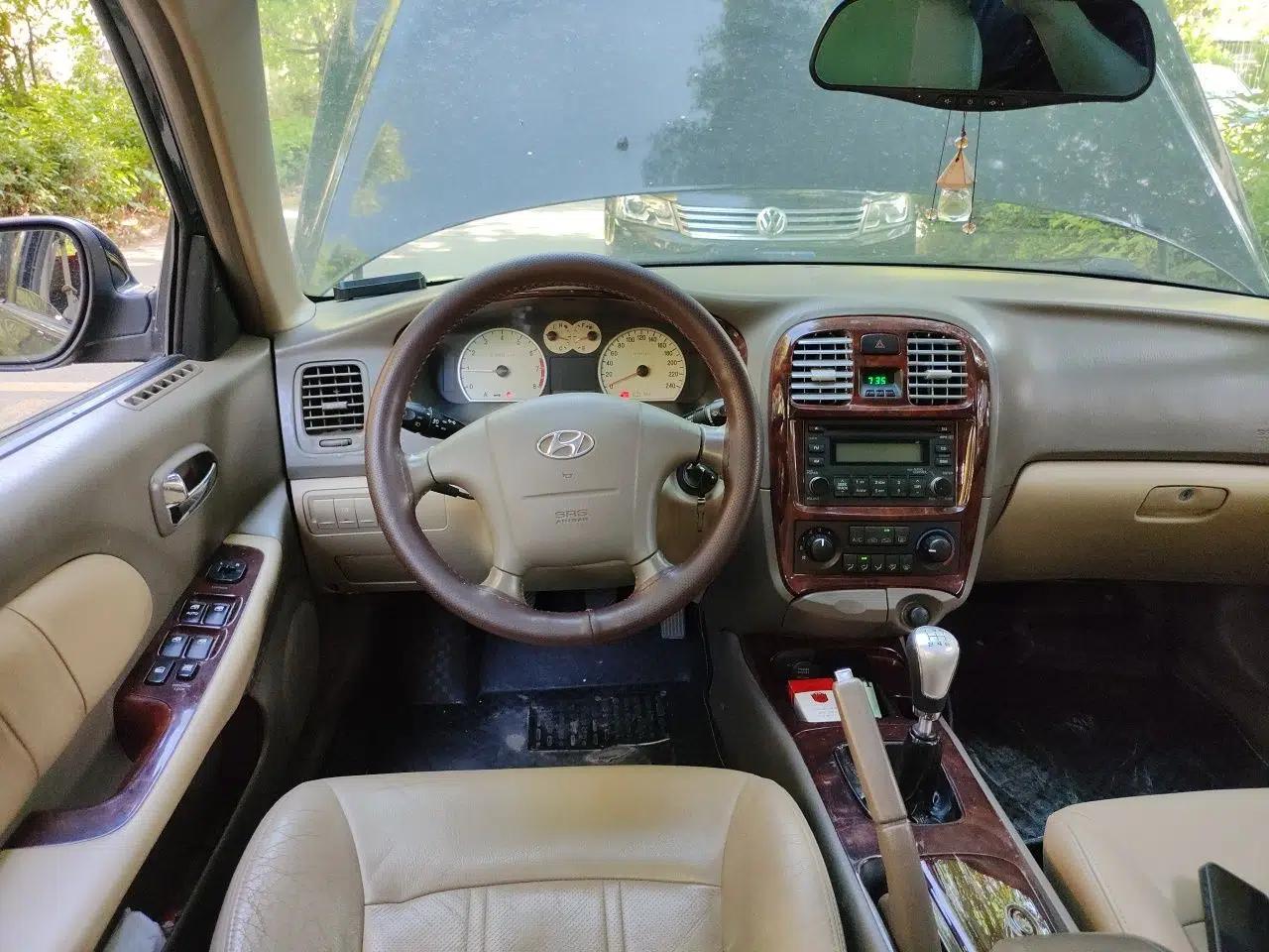 Hyundai MoInca 2009 1.8L Manual Luxury Edition GL — миниатюра 11