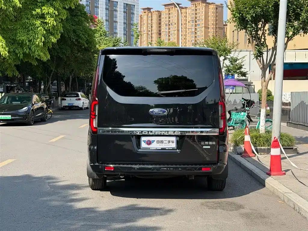 Tourneo 2023 2.0T Automatic Luxury Edition — миниатюра 5