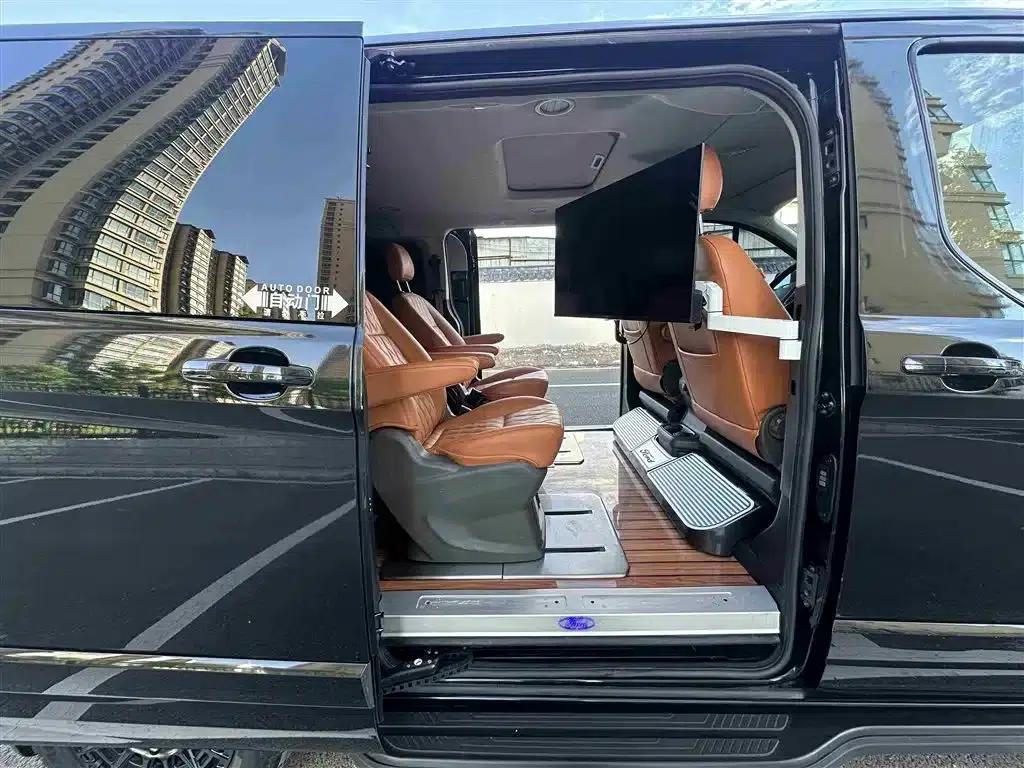 Tourneo 2020 2.0T Automatic Elite Edition (China VI Emission Standard) — миниатюра 7