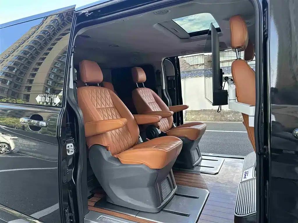 Tourneo 2020 2.0T Automatic Elite Edition (China VI Emission Standard) — миниатюра 8