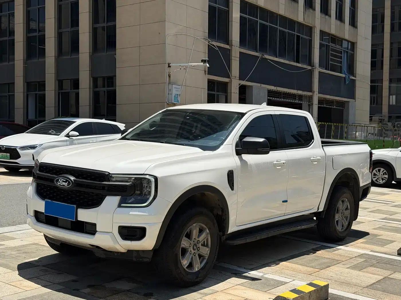 Ranger 2023 Mountain 4WD Automatic Gasoline — миниатюра 1