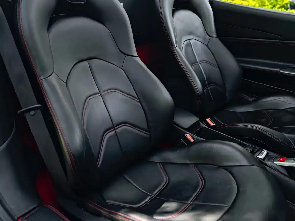 2015 Ferrari 488 GTB — миниатюра 5
