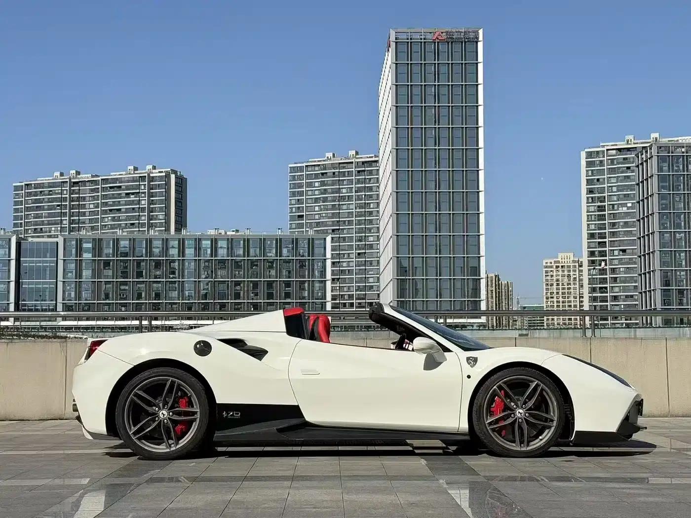 2015 Ferrari 488 Spider — миниатюра 4