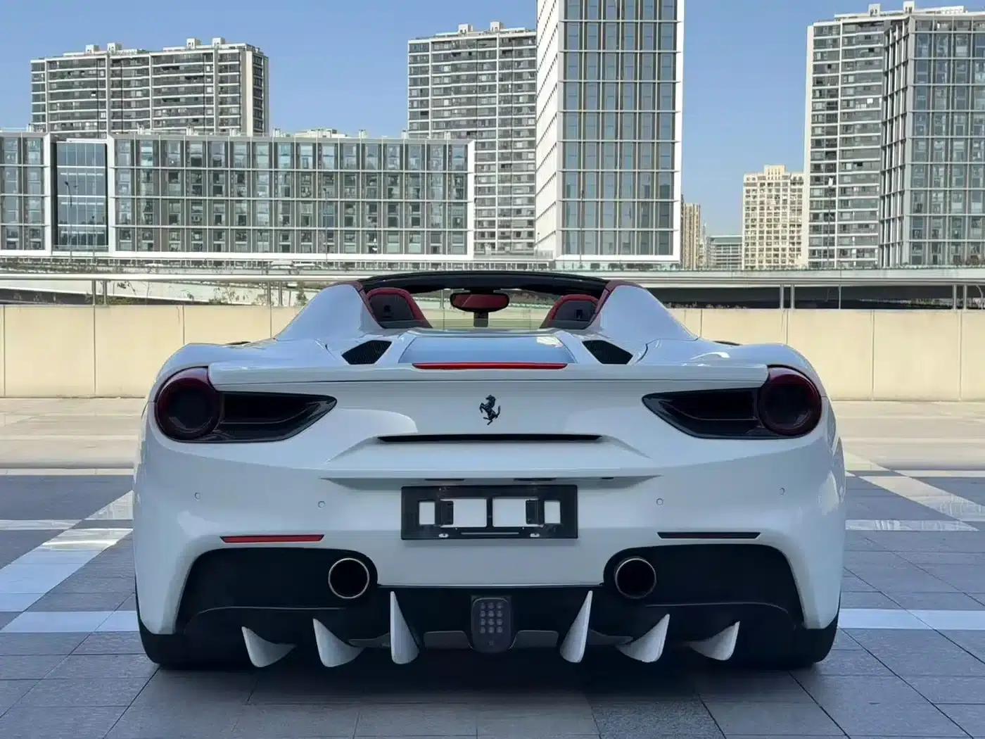 2015 Ferrari 488 Spider — миниатюра 5