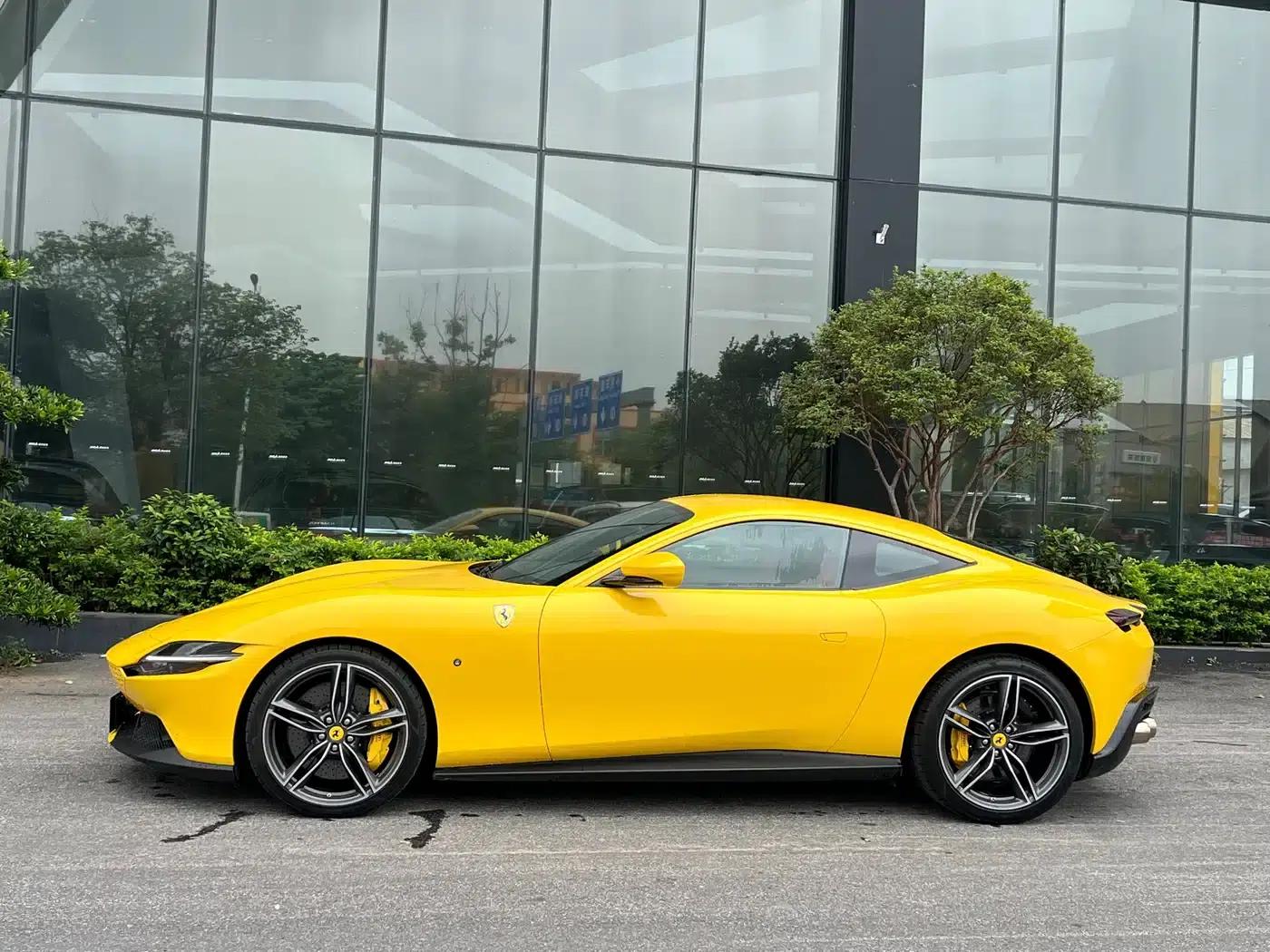Roma 2020 3.9T V8 — миниатюра 9