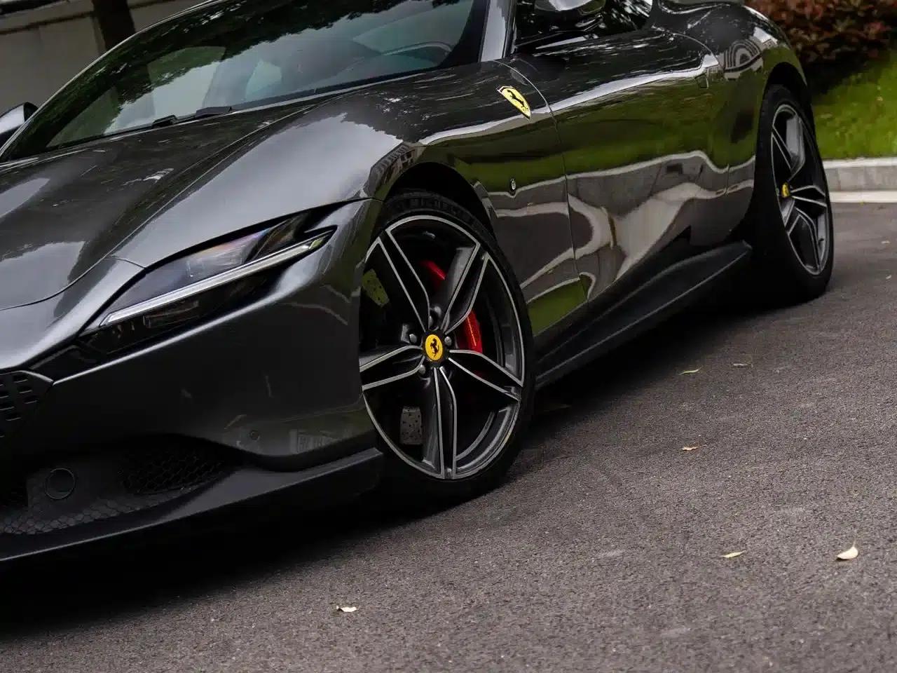 Roma 2020 3.9T V8 — миниатюра 4