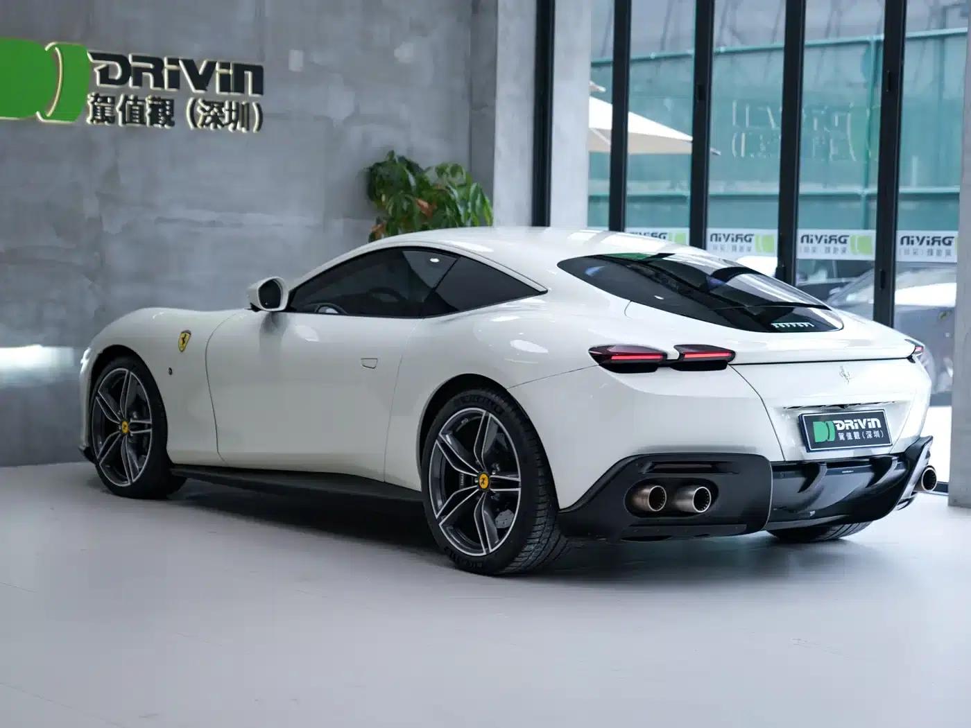 Roma 2020 3.9T V8 — миниатюра 17
