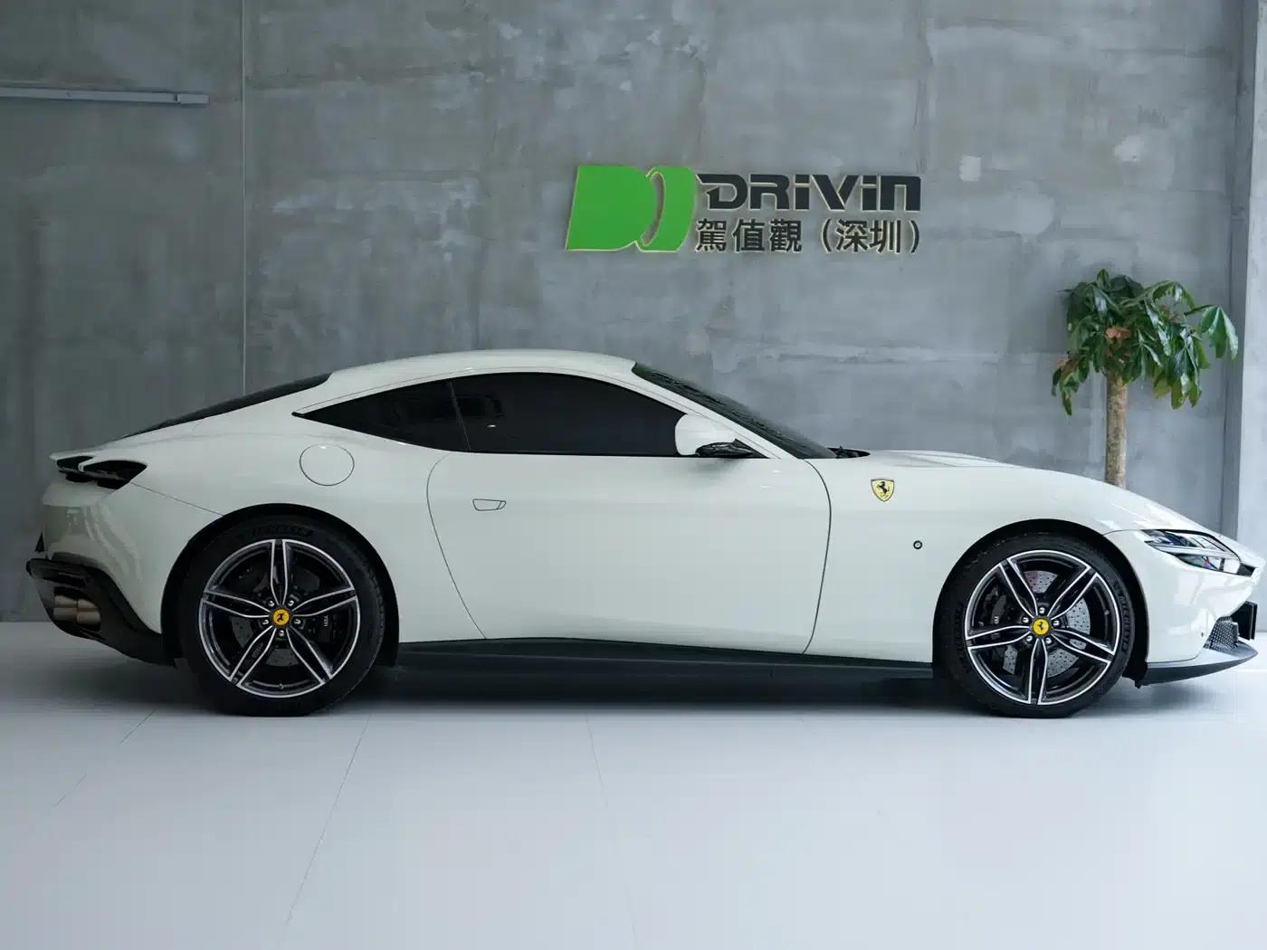 Roma 2020 3.9T V8 — миниатюра 3